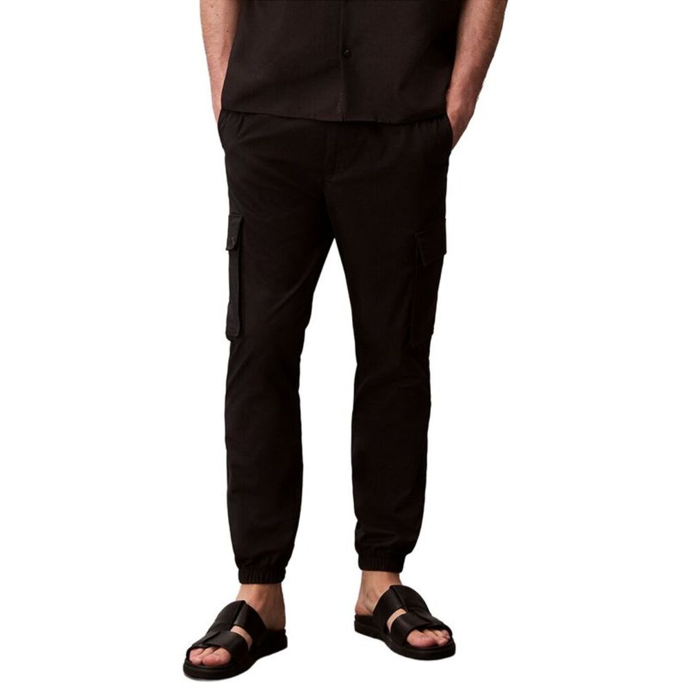 Calvin Klein Mens  Skinny Cargo Ripstop Pant, Black